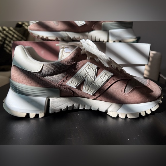 New Balance RC 1300 Kith 10th Anniversary Antler LIMITED EDITION - Picture 6 of 16